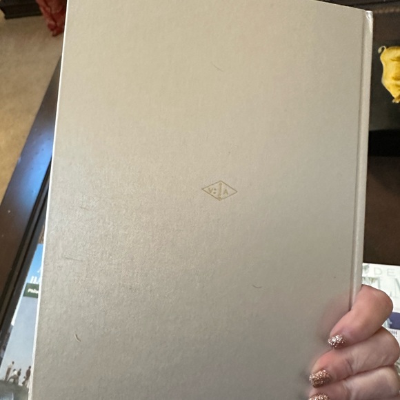 Van cleef & arpels coffee table book new - Picture 3 of 3